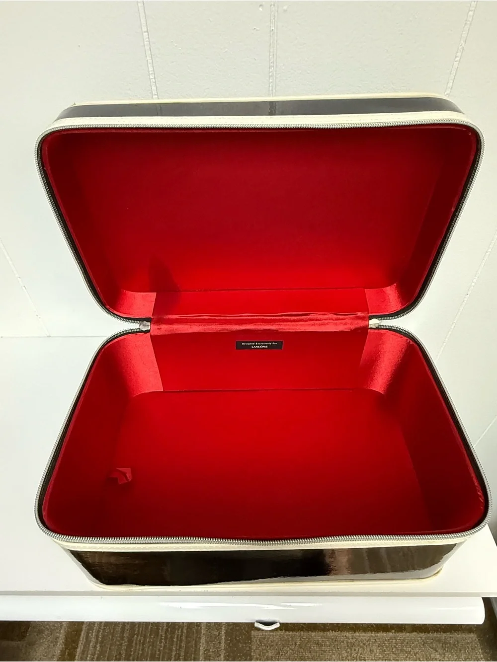 Vintage Lancôme Makeup Train Case | Black Cream Red | Eiffel Tower Zipper Charms